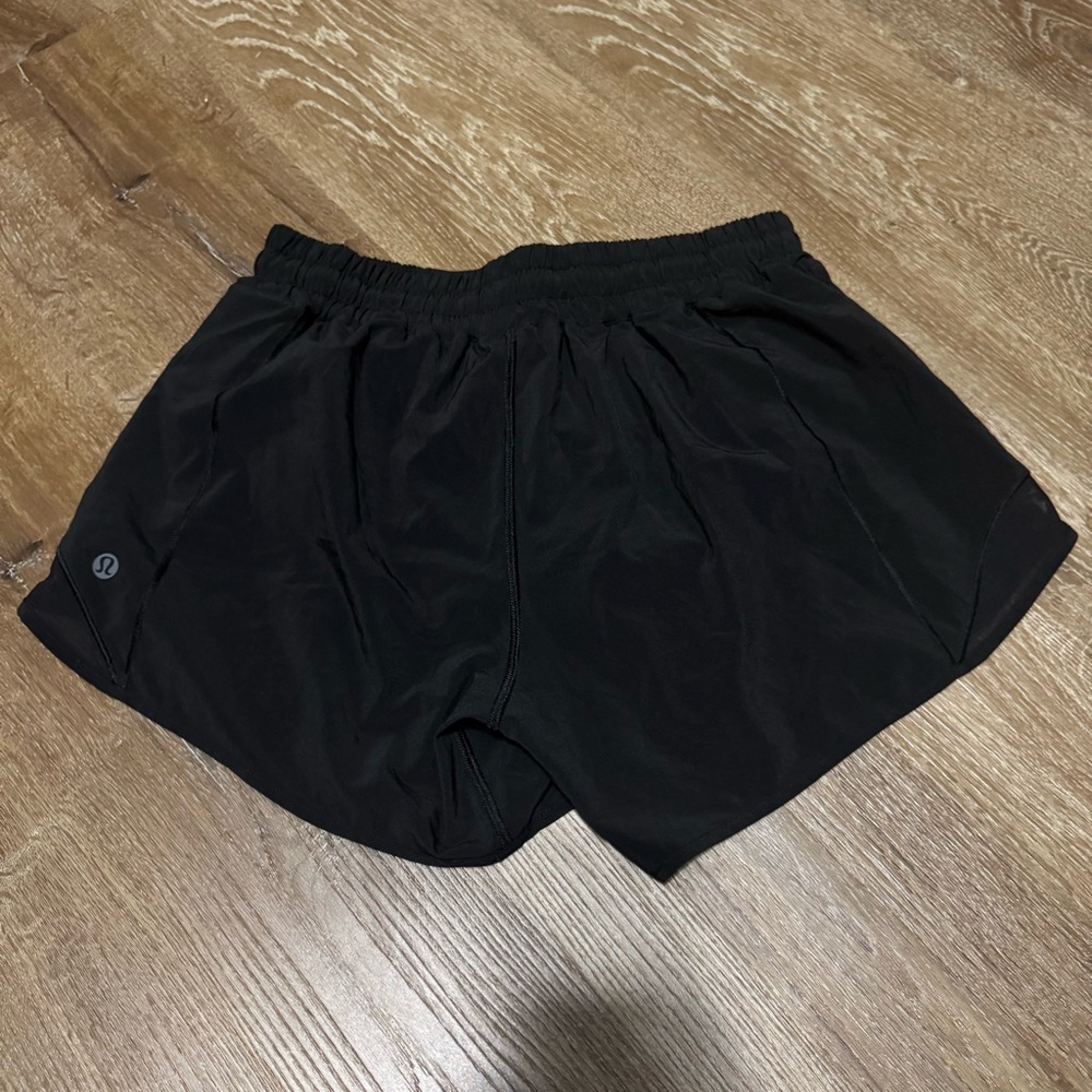 Lululemon Hotty Hot Short II *Long 4" - Picture 5 of 7